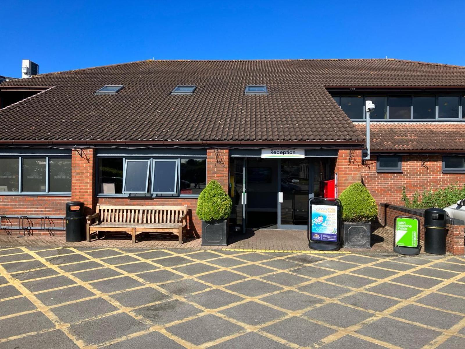 Seabreeze, Utopia, Walking Distance To Beach, 5 Star Shorefield Country Park, Milford On Sea, Shorefield Road, So41 0Lh, United Kingdom Exterior photo